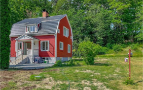 Nice Home In Edsbruk With Kitchen, Edsbruk